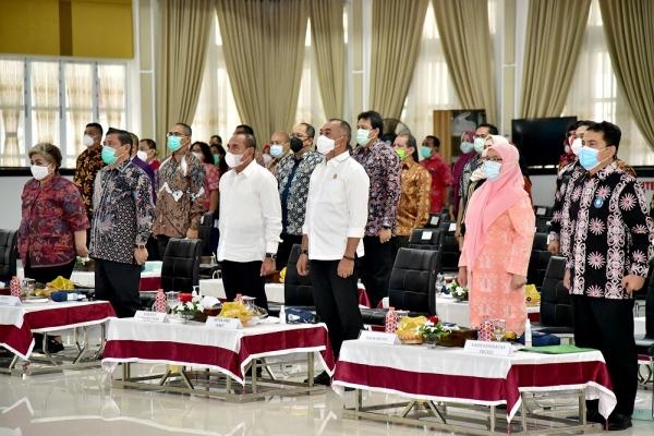 Peringatan Hari Kesehatan Nasional 2020 Gubernur Tekankan Disiplin Protokol Kesehatan Senjata Utama Hadapi Covid-19